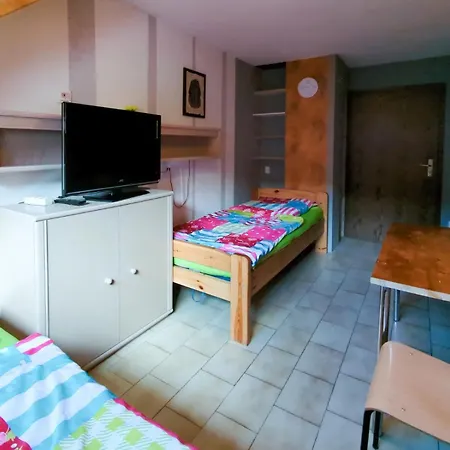 Bea's Monteurzimmer 招待所 Seckach